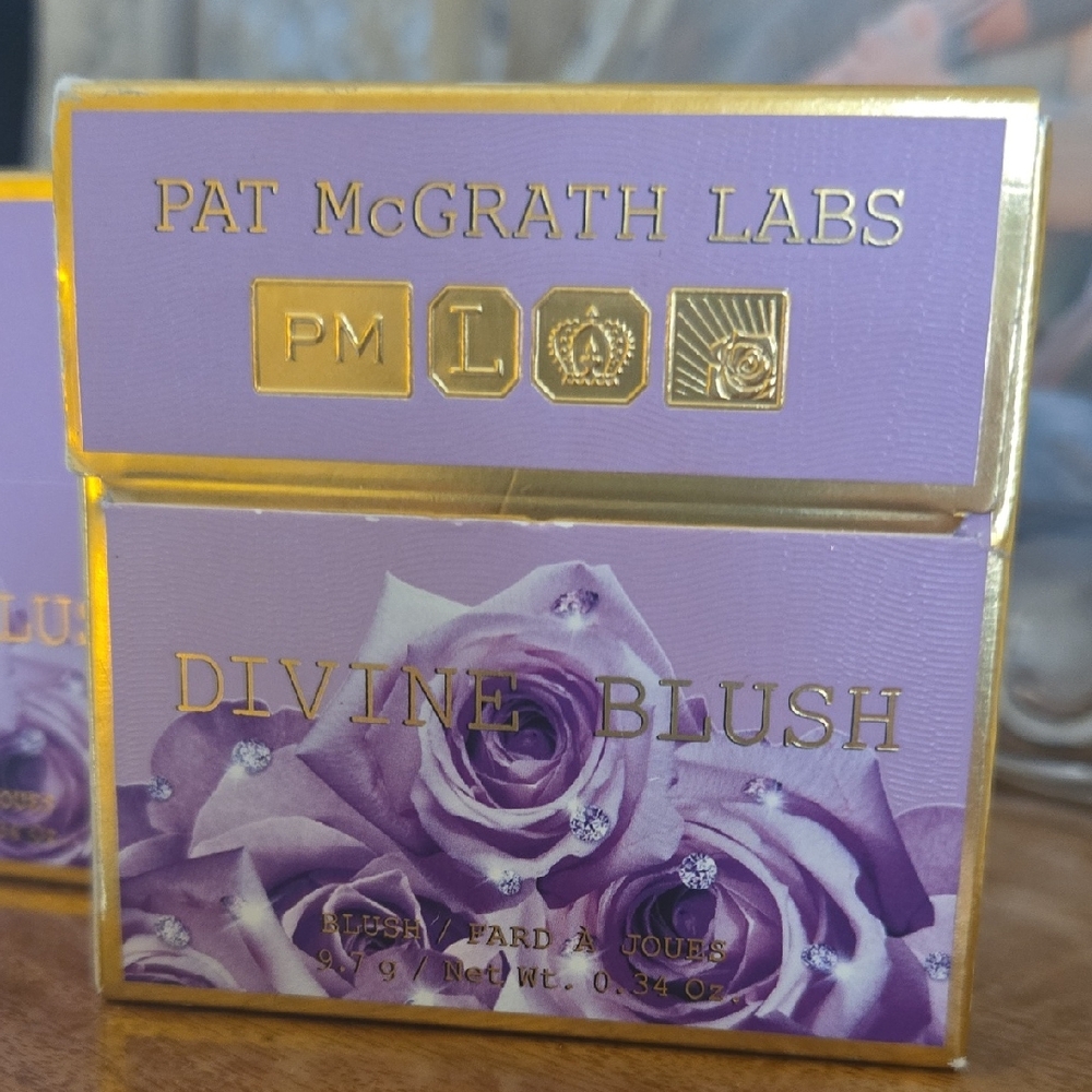 Blush Paradise Venus in Purple and Gold